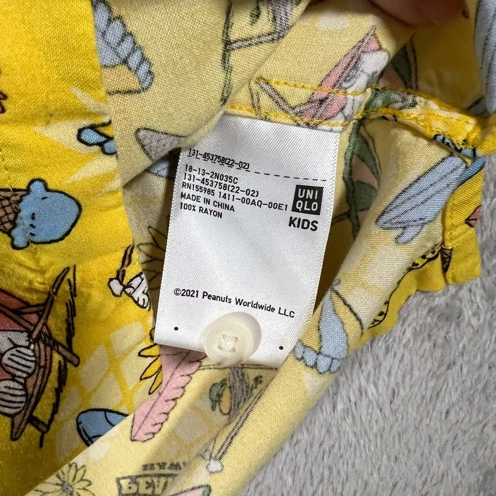 Uniqlo peanuts snoopy
